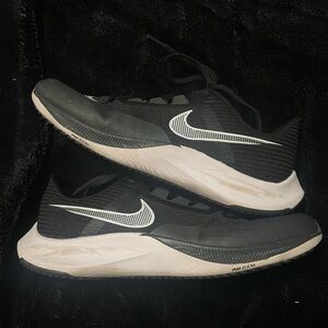 Nike Rival Fly 3 size 9.5
